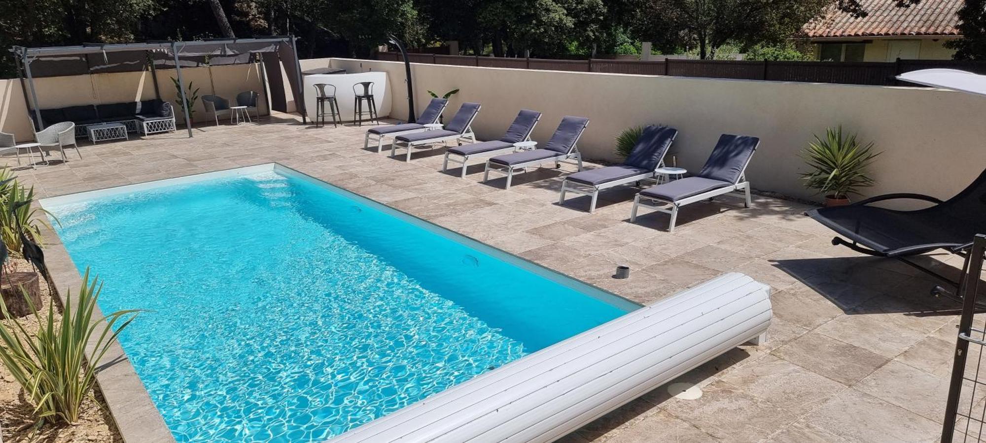 Aparthotel Les Bois De Zola Entre Provence Et Luberon à Saint-Esteve-Janson Extérieur photo